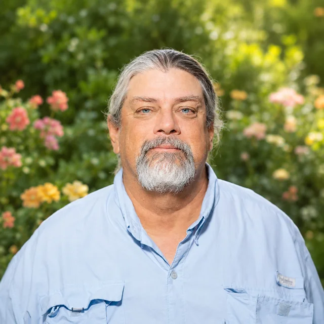 Photograph of Mark Hedden