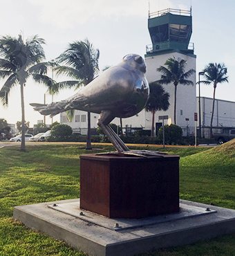 Avis Gloriae et Laudis MMXVI, Bird of Glory and Praise, by Sheila Berger